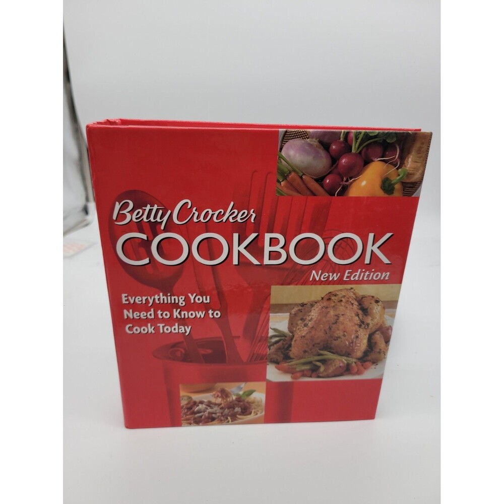 Betty Crocker New Edition 5 Ring Binder Hardcover 2005 Cookbook 10th Edition